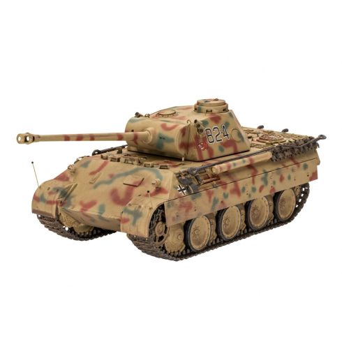 Revell Panther Ausf D harckocsi műanyag modell (1:35)