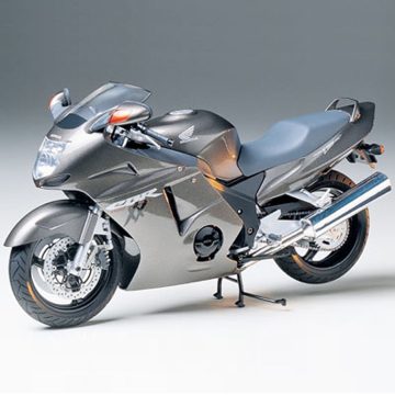   Tamiya 14070 Honda CBR1100XXS Super Blackbird túramotor modell (1:12)