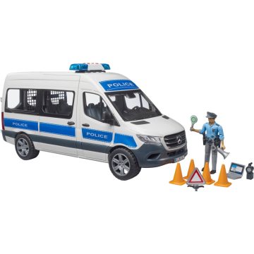   Bruder 02683 Mercedes Benz Sprinter Rendőri Bevetési Jármű Fény és Hang Modullal