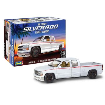   Revell 1999 Chevy Silverado Street Pickup 1:25 makett autó (14538)